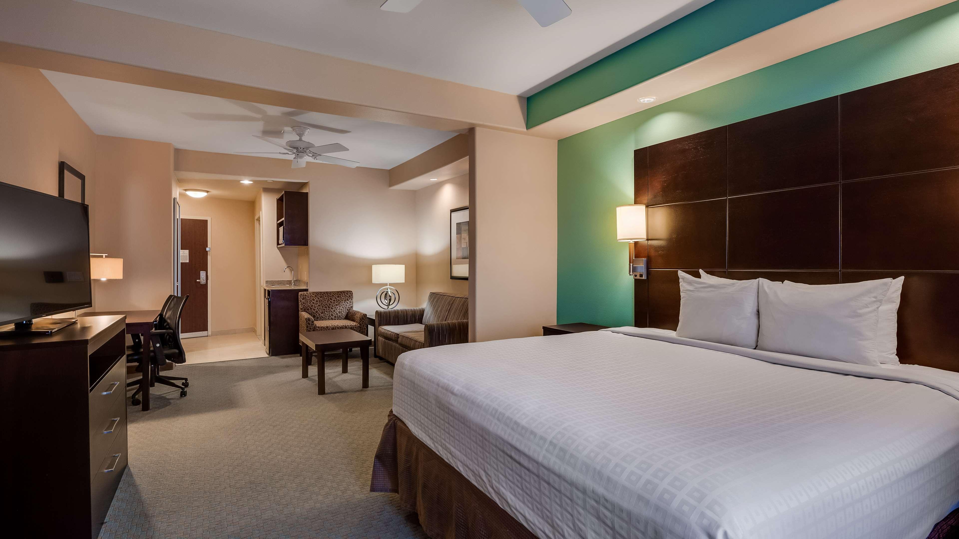 Best Western Plus Midland Suites Eksteriør billede