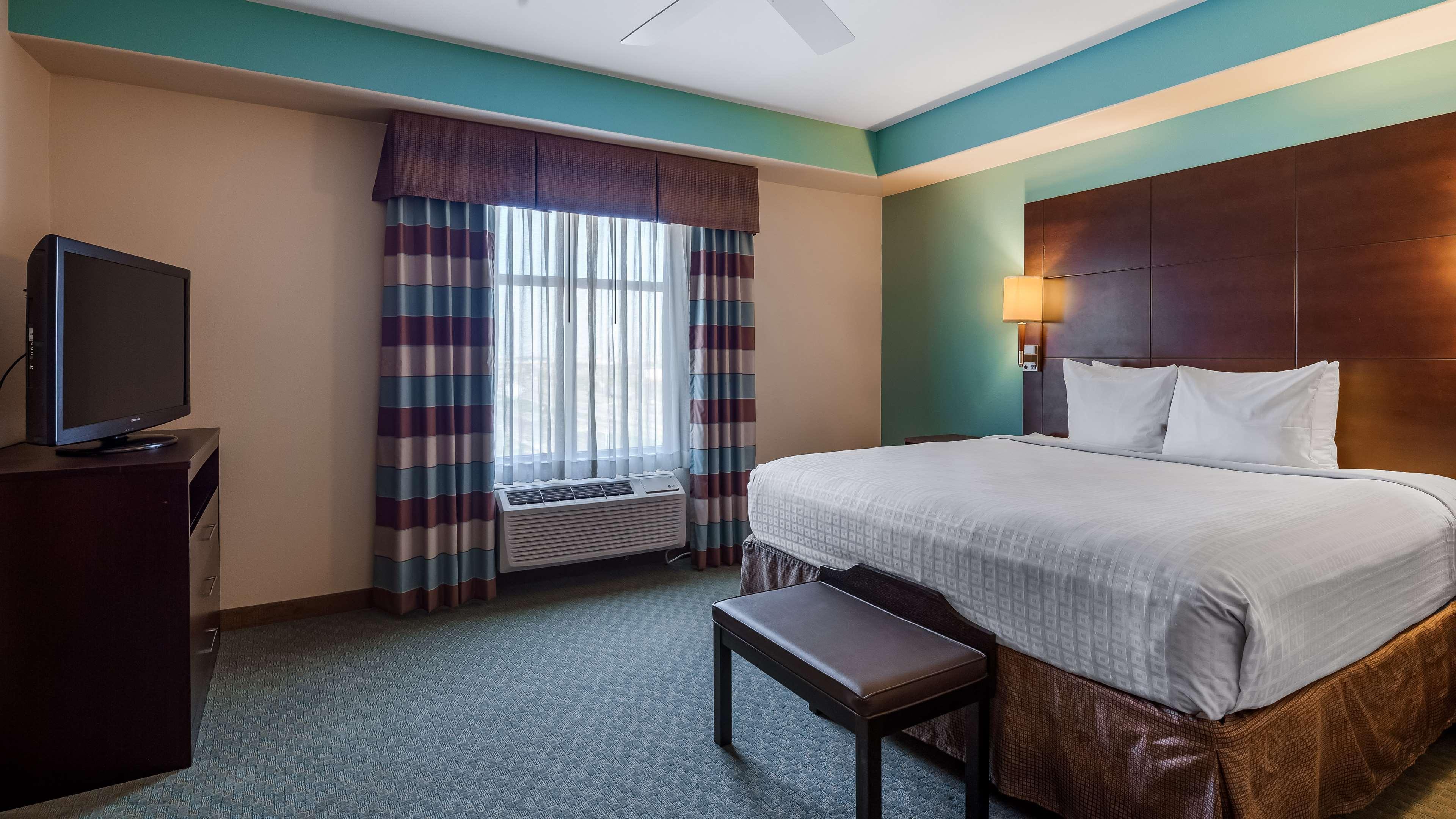 Best Western Plus Midland Suites Eksteriør billede